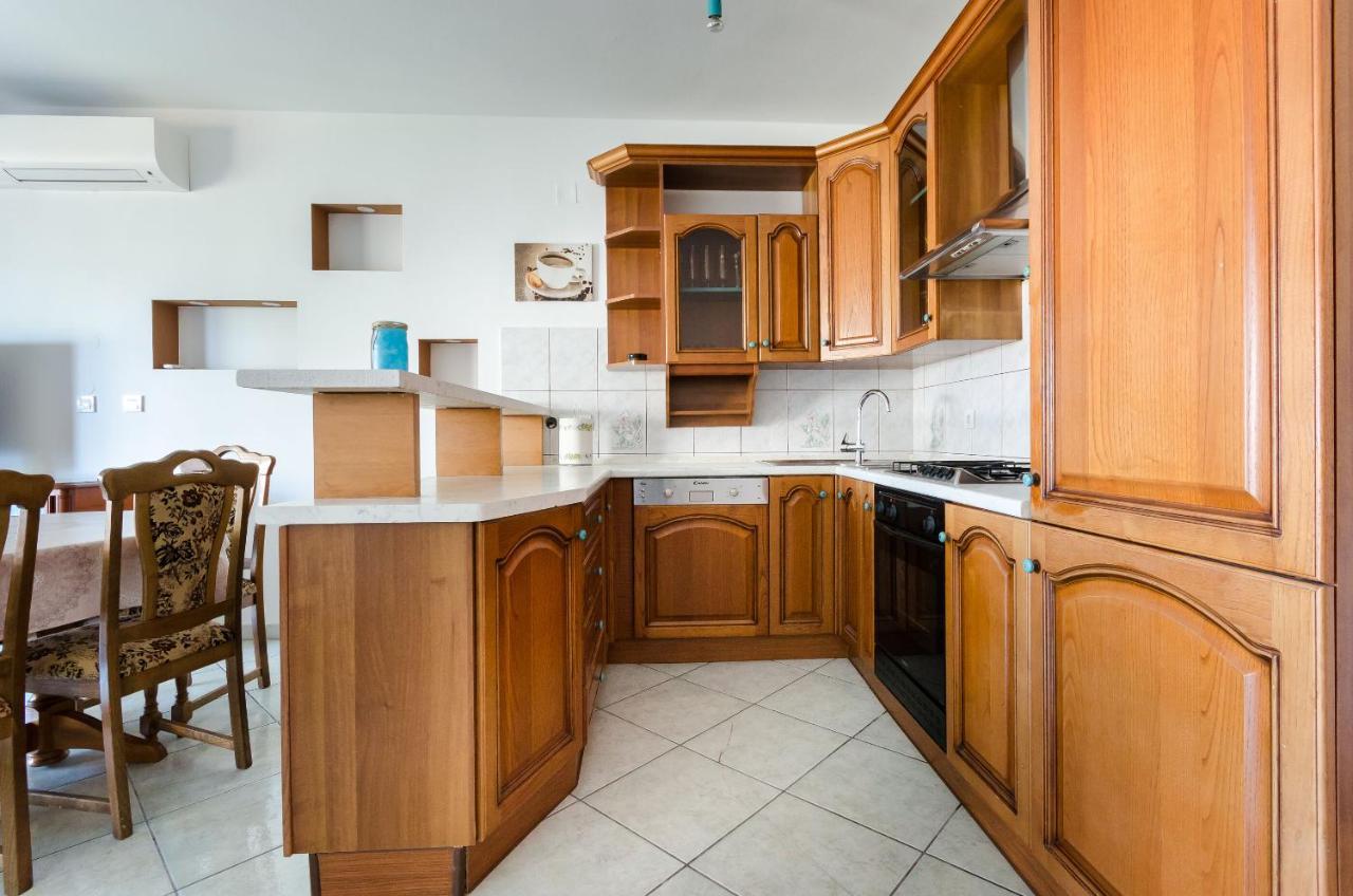Apartments Slavica R Banjol Εξωτερικό φωτογραφία