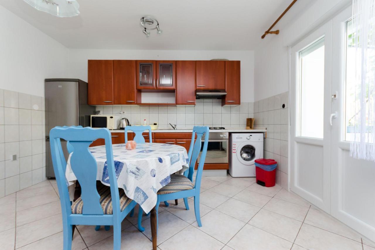 Apartments Slavica R Banjol Εξωτερικό φωτογραφία