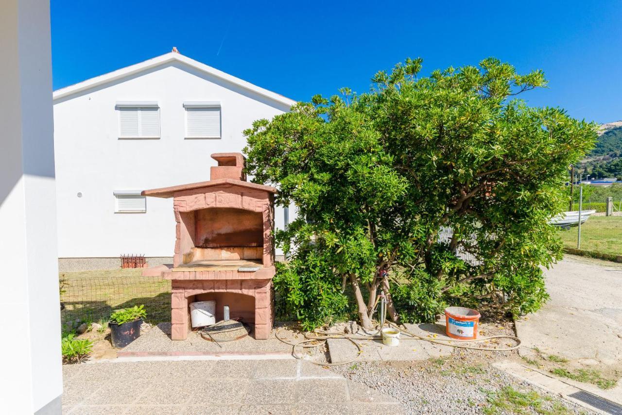 Apartments Slavica R Banjol Εξωτερικό φωτογραφία
