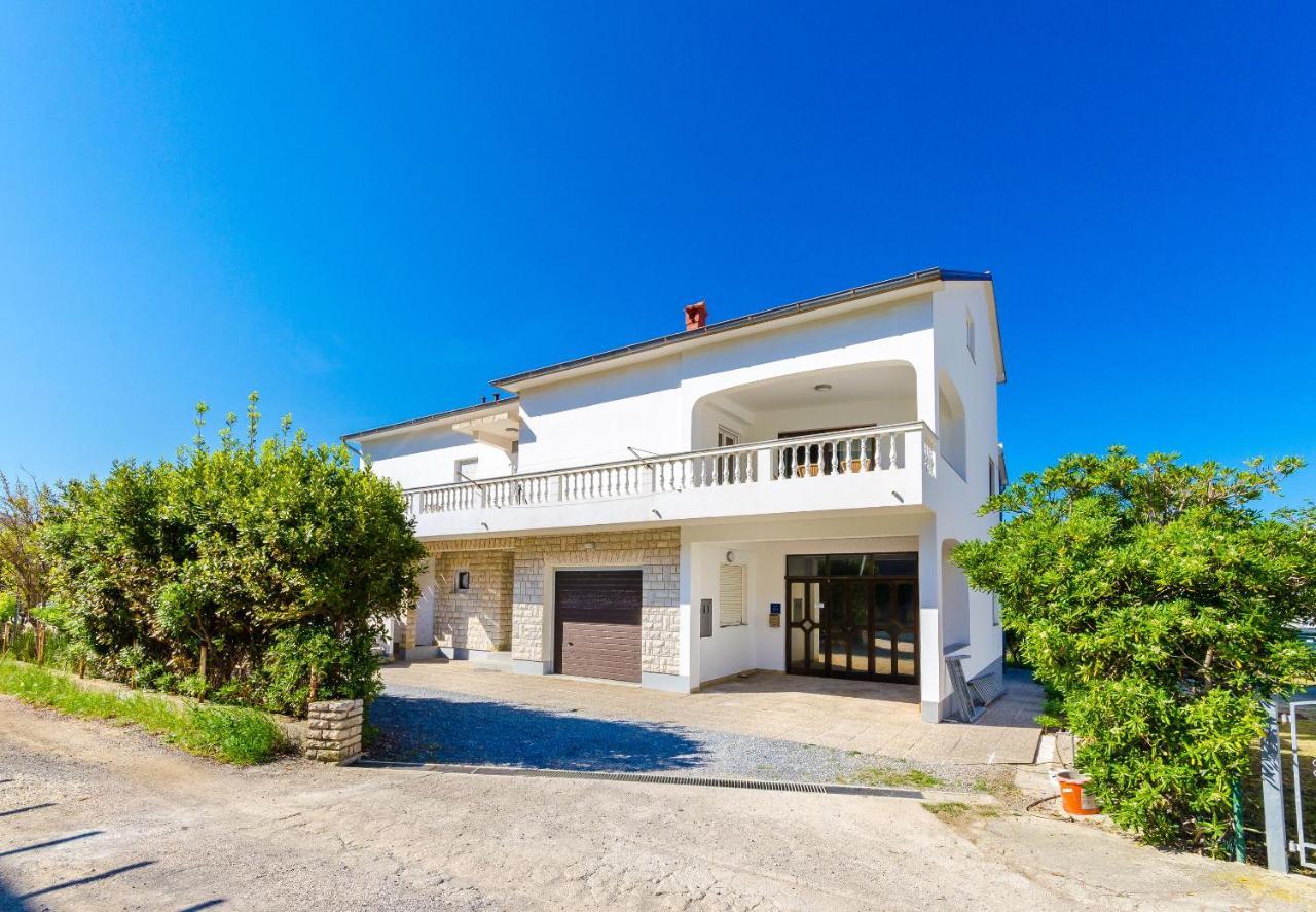 Apartments Slavica R Banjol Εξωτερικό φωτογραφία