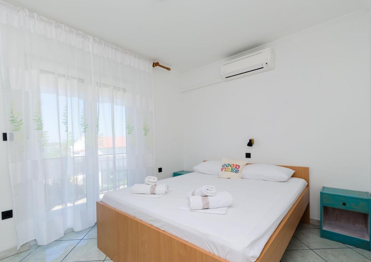 Apartments Slavica R Banjol Εξωτερικό φωτογραφία
