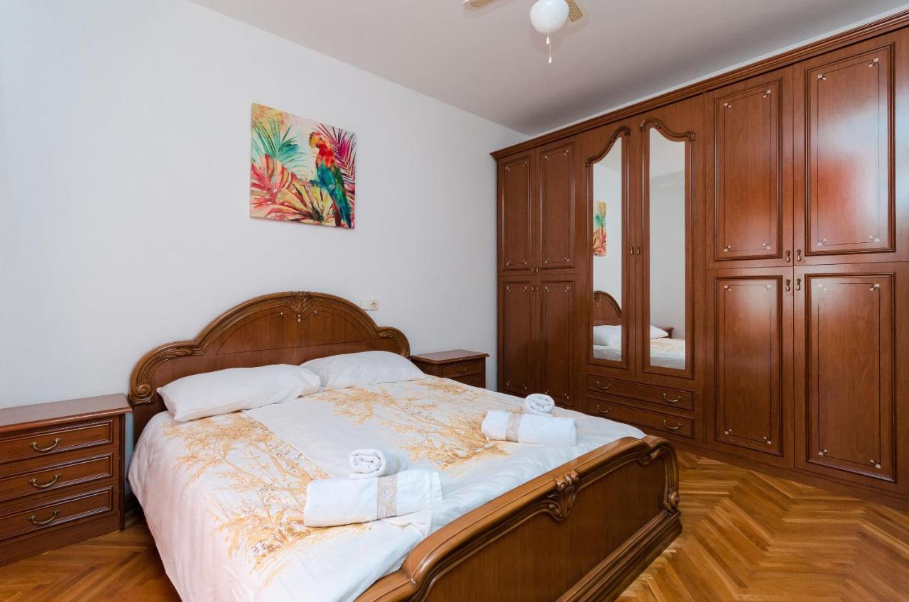 Apartments Slavica R Banjol Εξωτερικό φωτογραφία