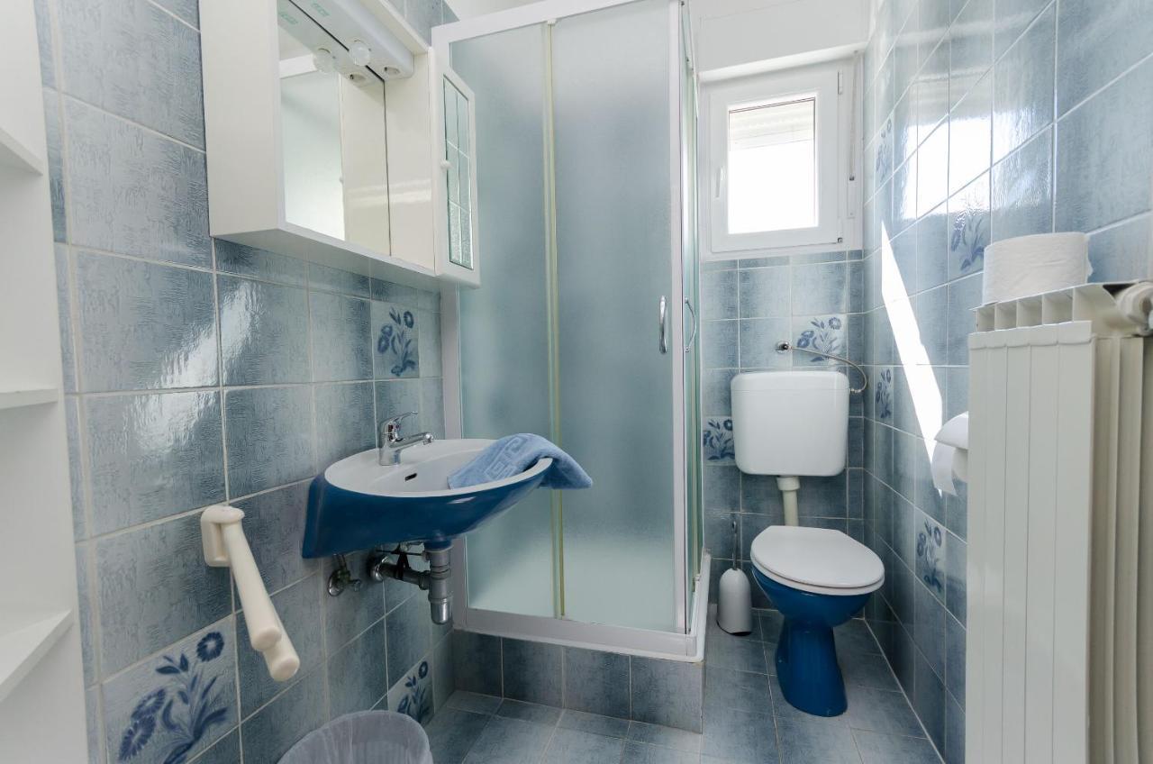 Apartments Slavica R Banjol Εξωτερικό φωτογραφία