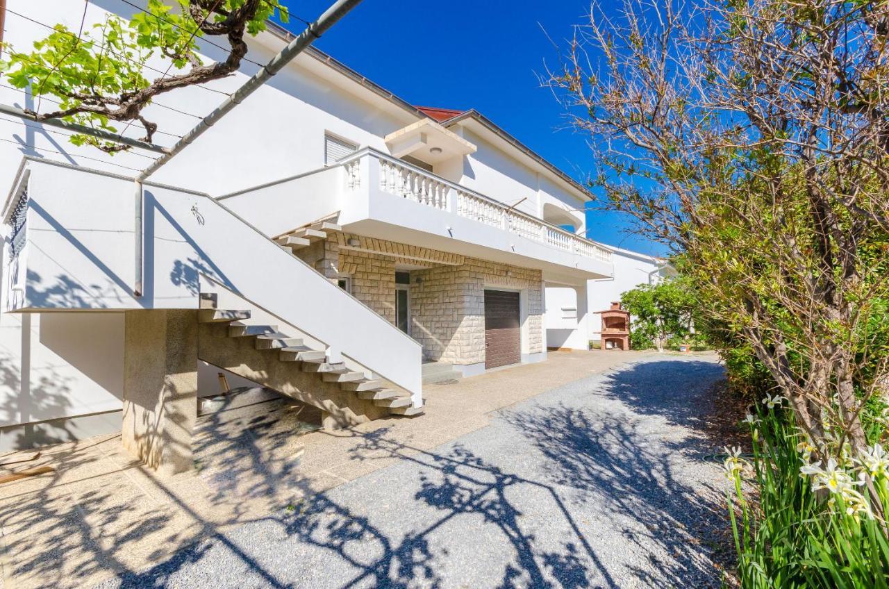 Apartments Slavica R Banjol Εξωτερικό φωτογραφία
