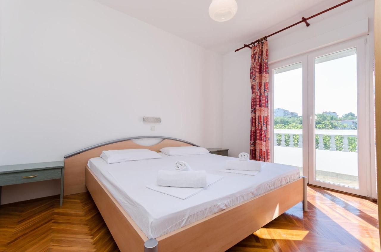 Apartments Slavica R Banjol Εξωτερικό φωτογραφία