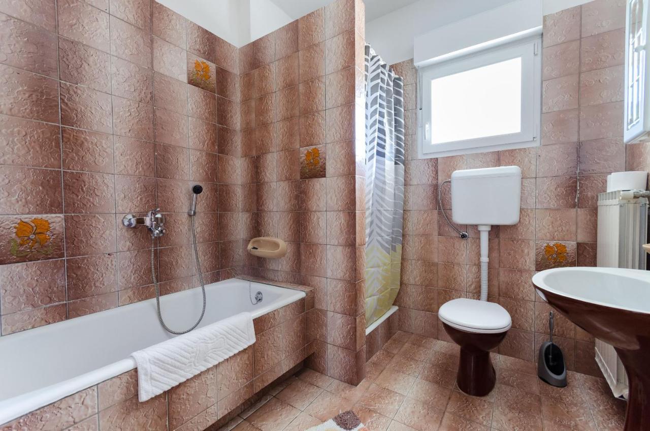 Apartments Slavica R Banjol Εξωτερικό φωτογραφία