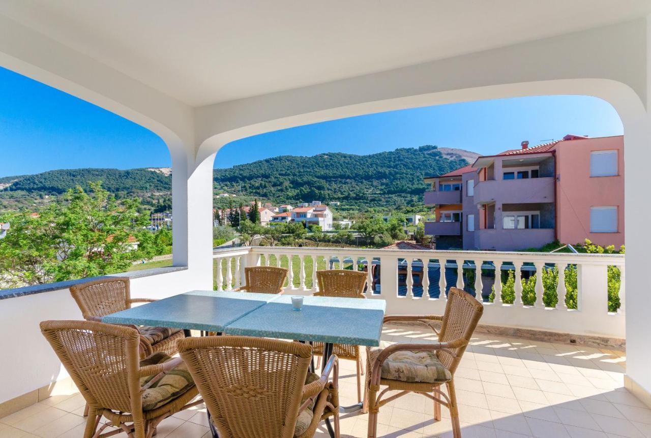Apartments Slavica R Banjol Εξωτερικό φωτογραφία