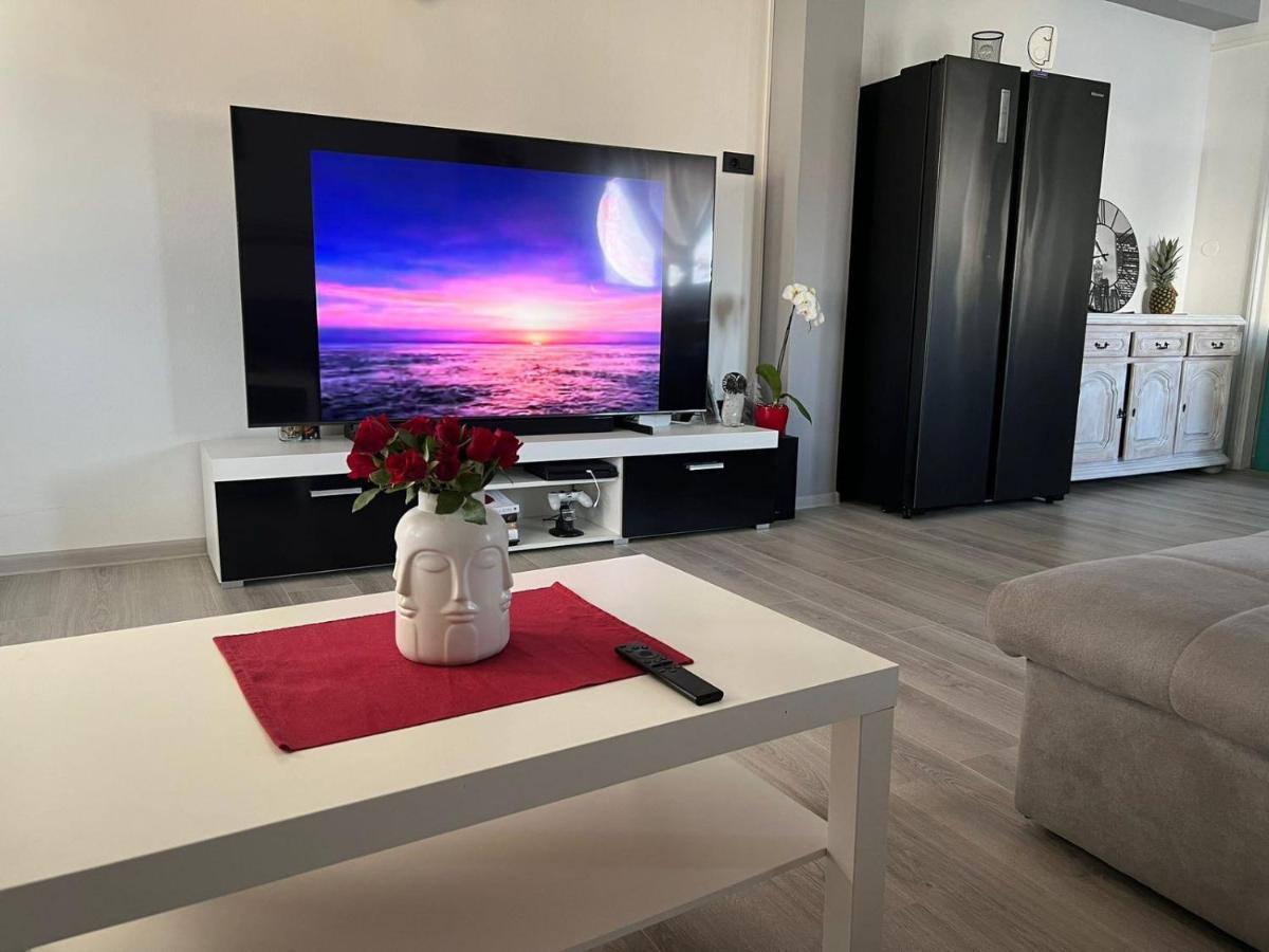 Apartments Slavica R Banjol Εξωτερικό φωτογραφία